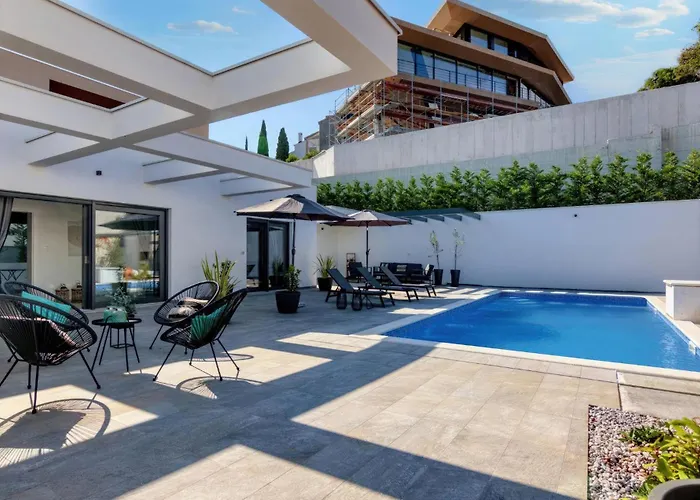 Design M Tatil Evi Pula