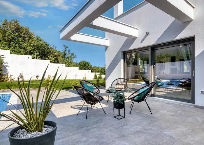 Design M Tatil Evi Pula