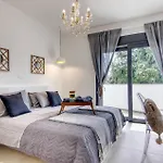 Design M Pula